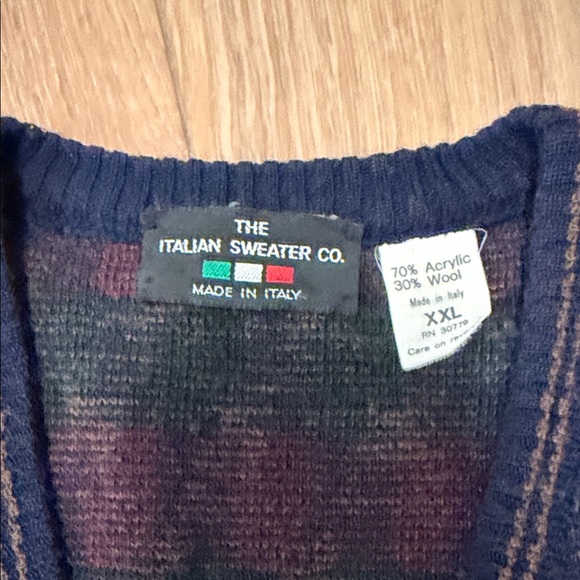 Sweater Vest Italian - Picture 2 of 8